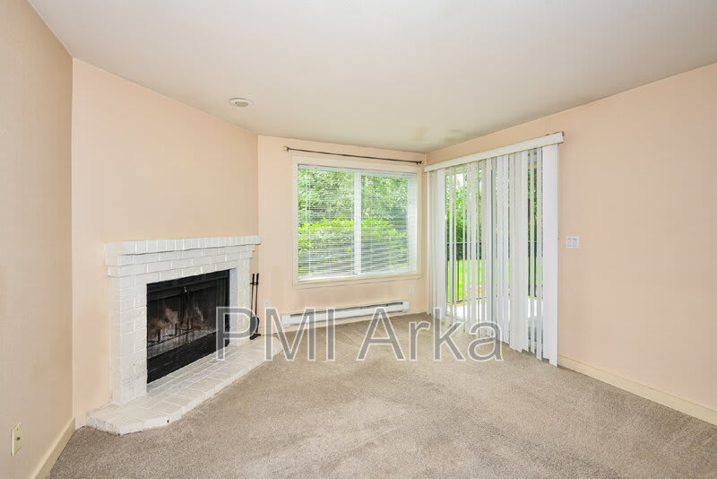 11309 NE 128th St – photo 3