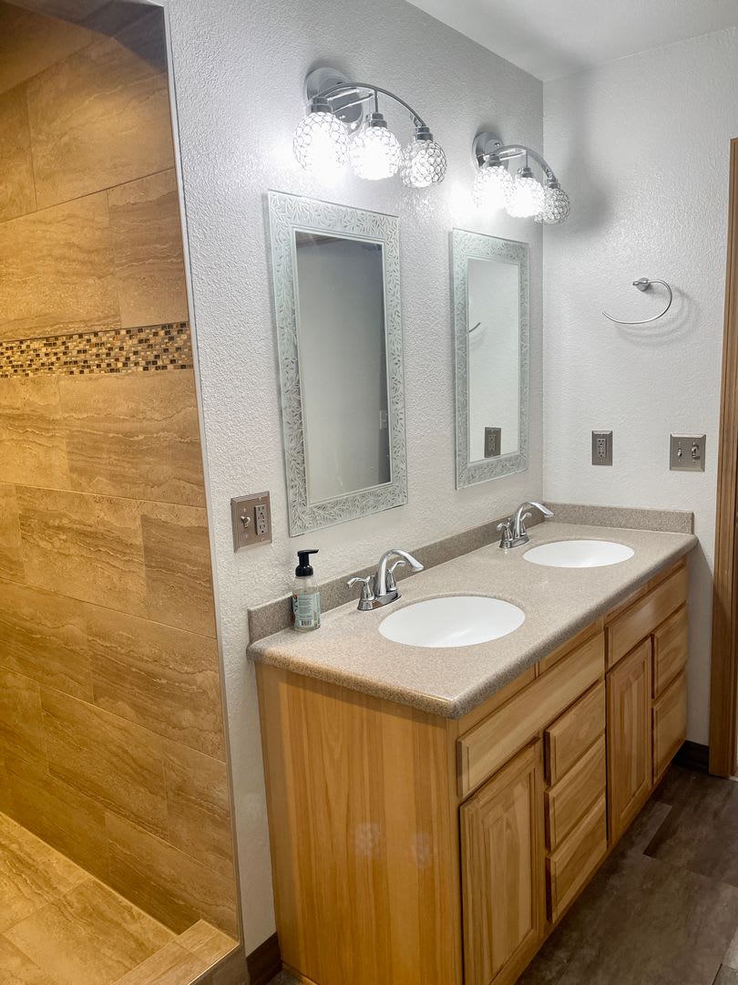 3 bed/2.75 bath House Eagle River – photo 4