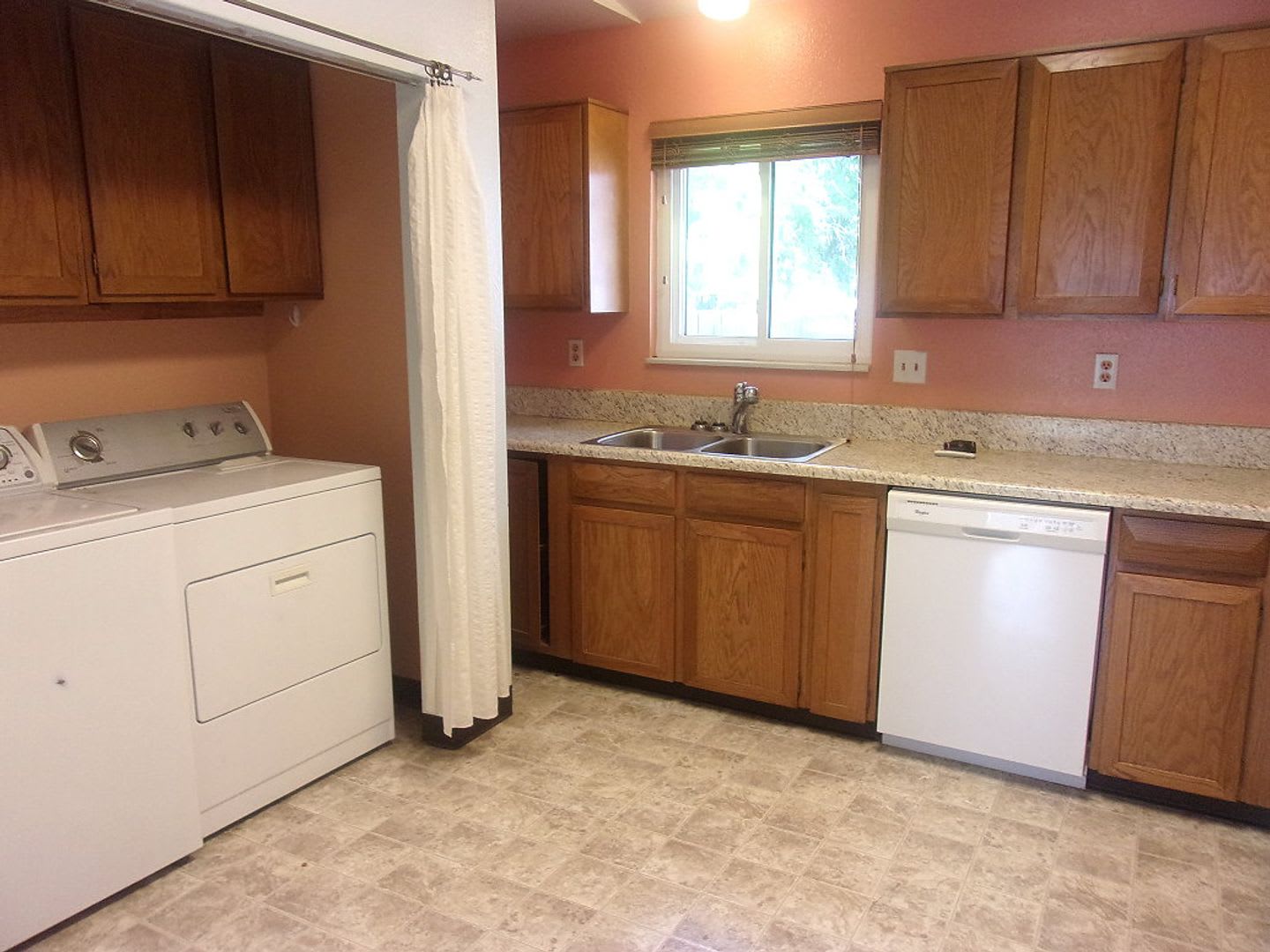 Charming 3-Bedroom Home in a Quiet Fort Collins Neighborhood – photo 2
