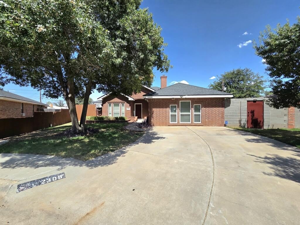 2308 Abbey Place – photo 2