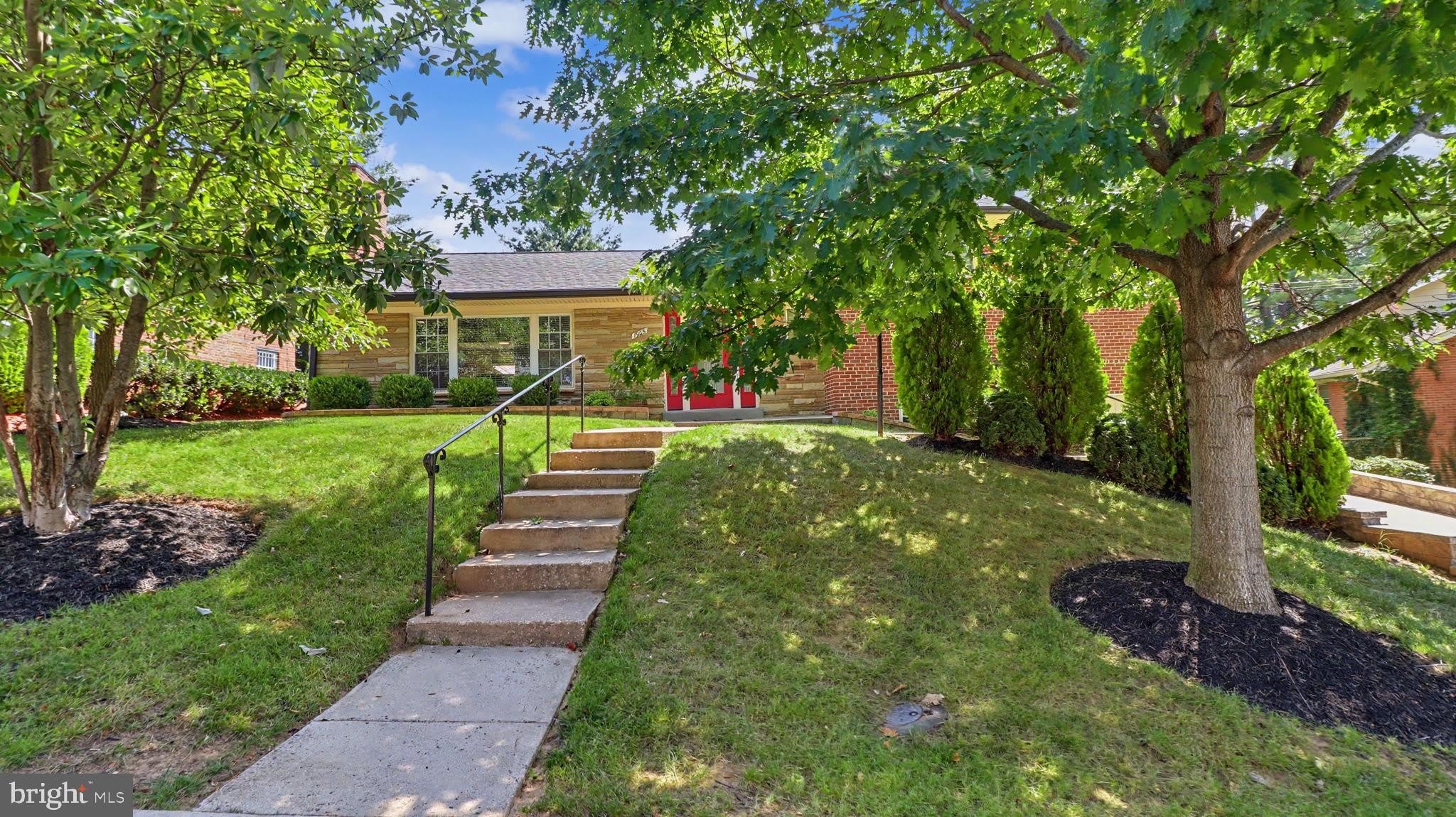 1905 TULIP Street NW – photo 2