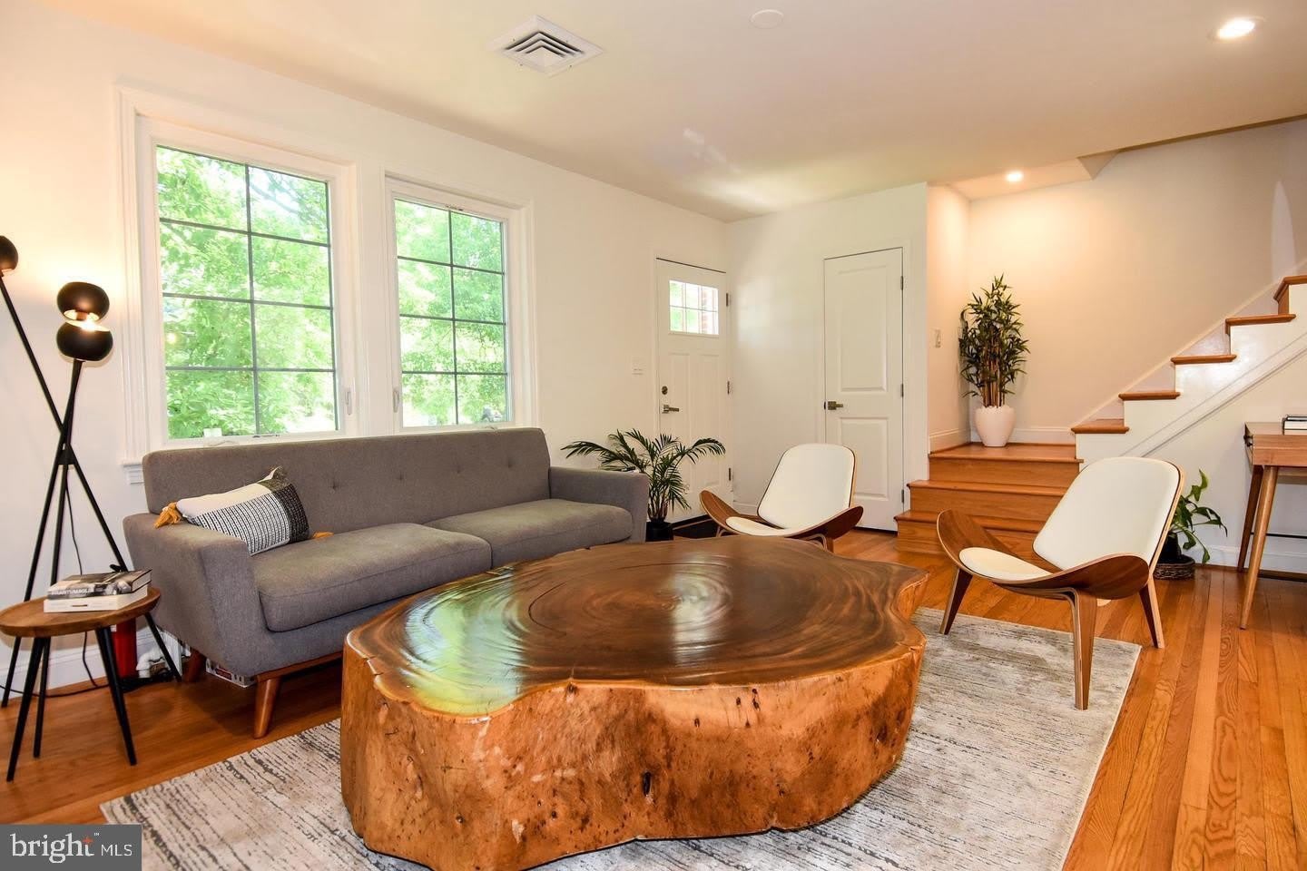 4732 ELLICOTT Street NW – photo 4