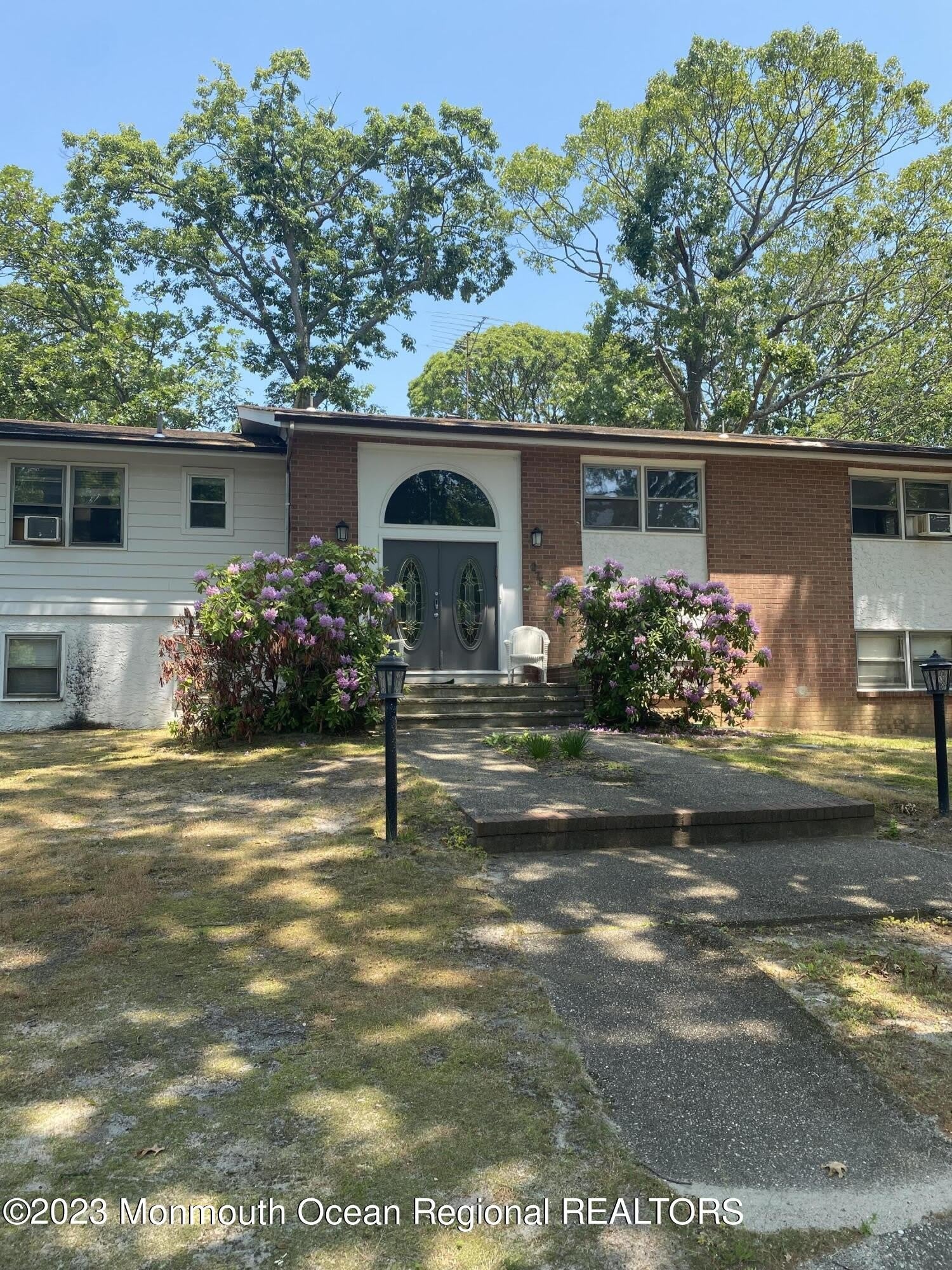 275 Garfield Avenue – photo 2