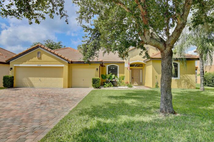 3908 Coastal Breeze Drive – photo 1