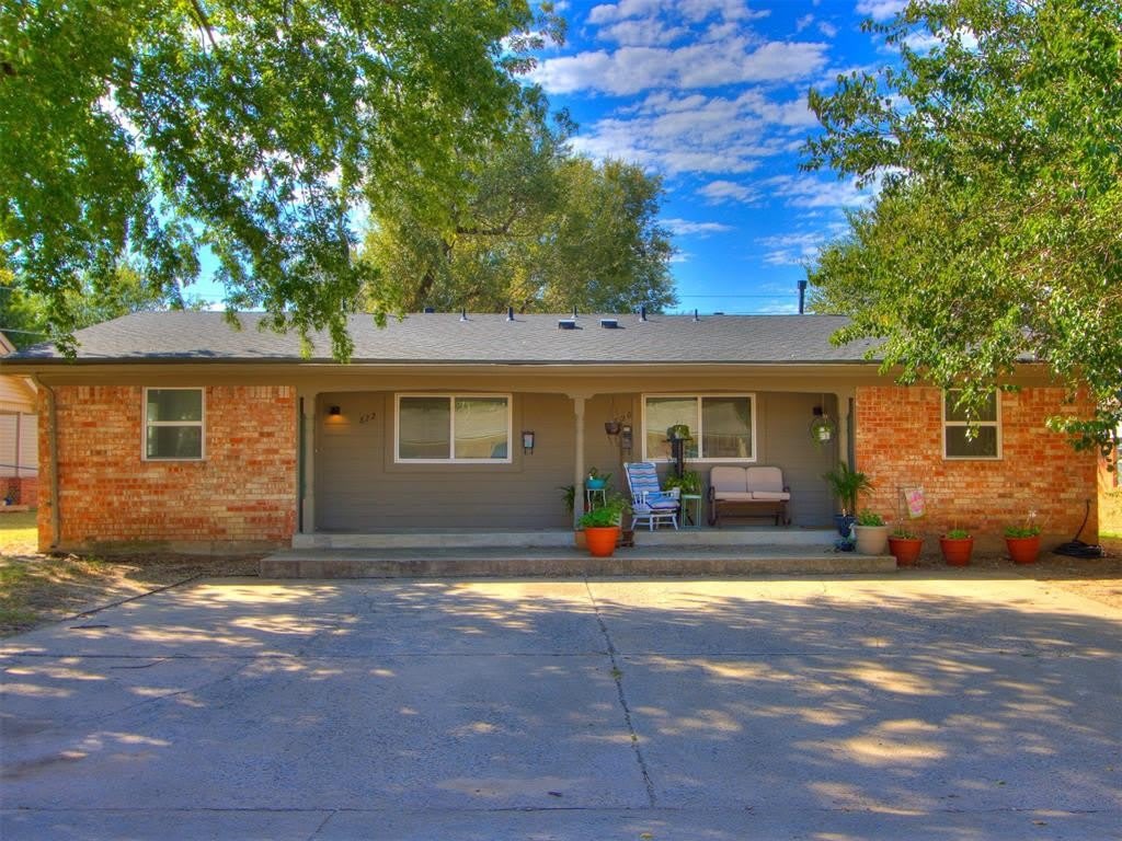 820 Russell Circle – photo 1