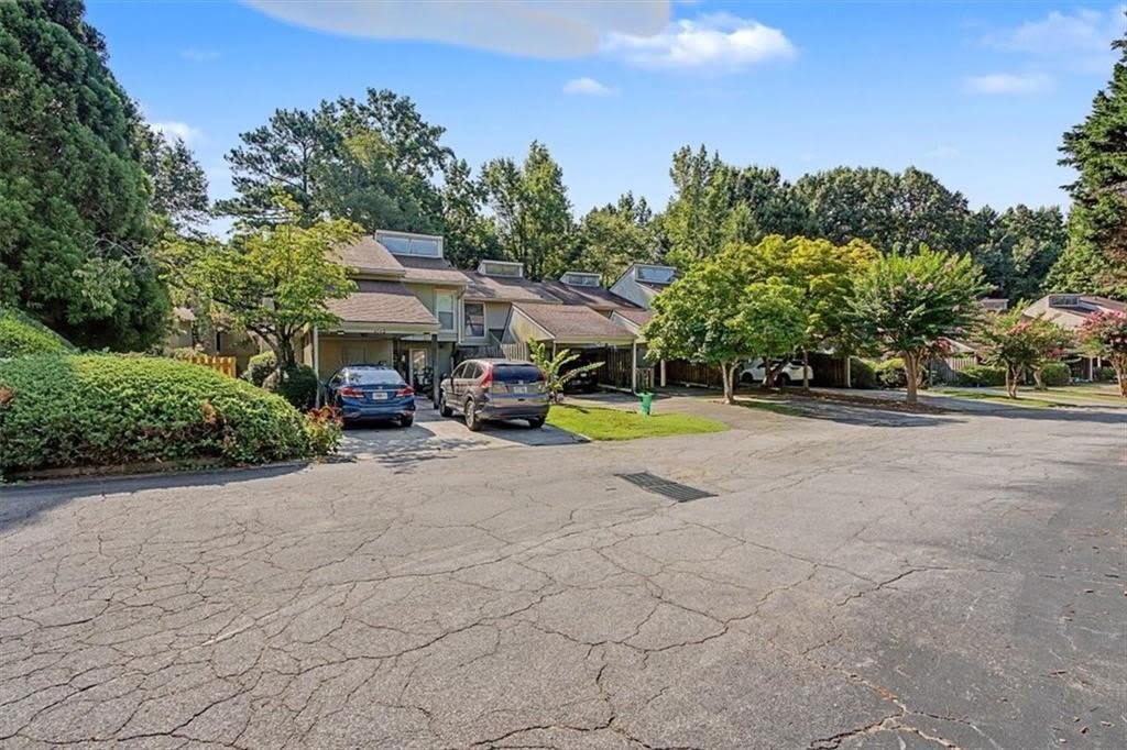 6350 Hawthorne Terrace – photo 2