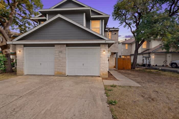 2318 Riddle Road – photo 1