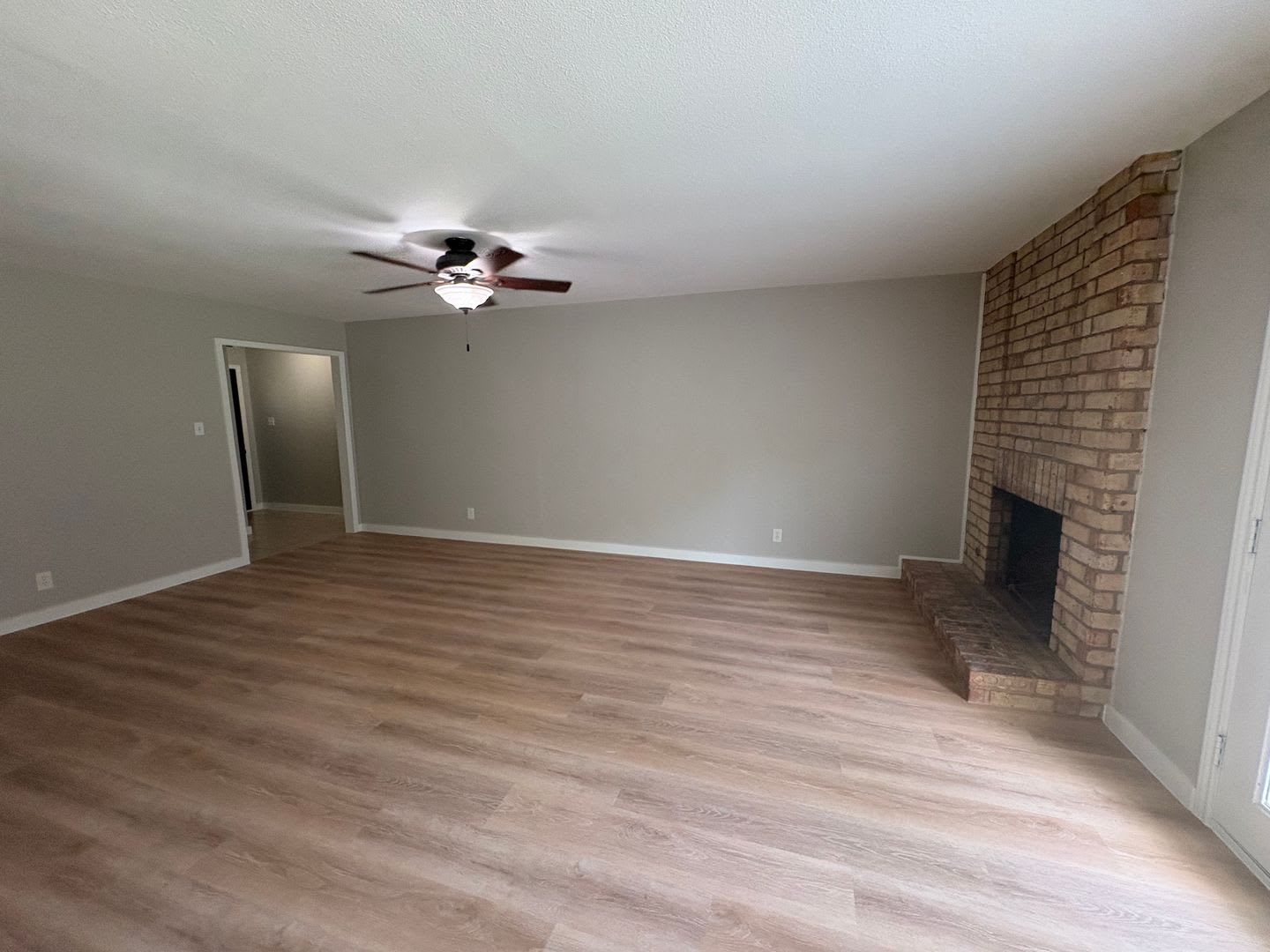 Great Round Rock with Great Floor Plan – photo 5