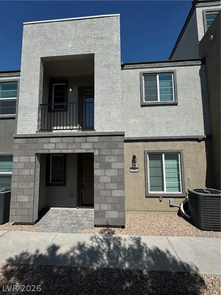 6181 Garden Crest Street – photo 3