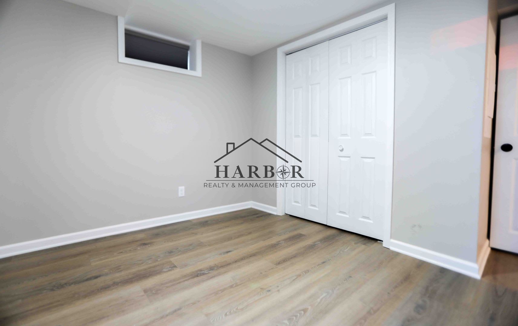 319 14th St SW-Move in Special! 1/2 off your first month of rent!! – photo 2