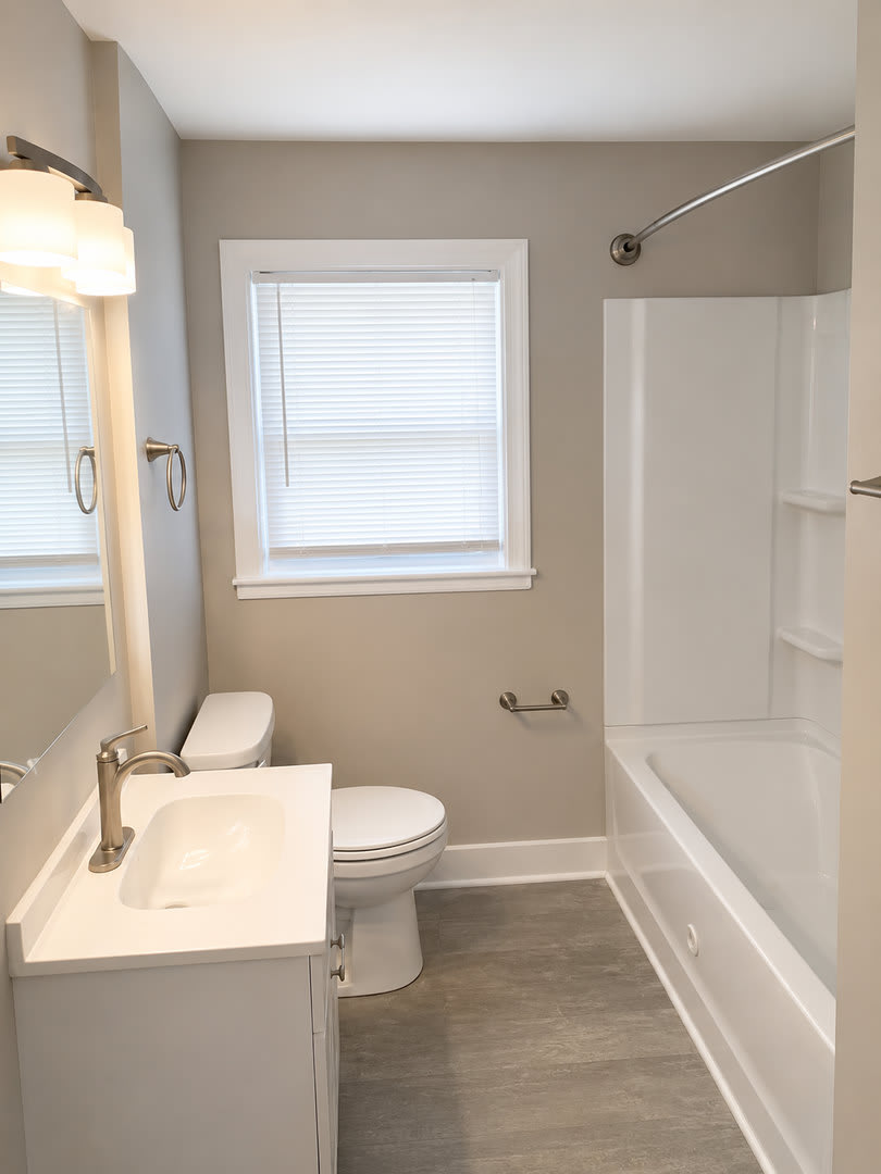 406 E 17TH STREET – photo 4