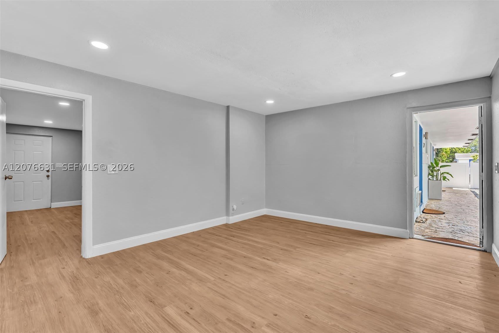163 NW 40th St – photo 5