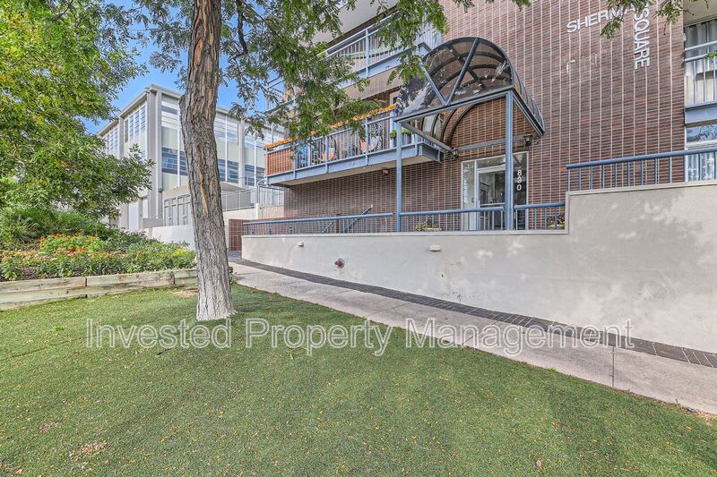 830 Sherman St – photo 3