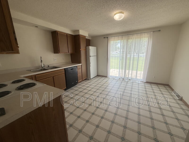 2709 1st Ave – photo 5
