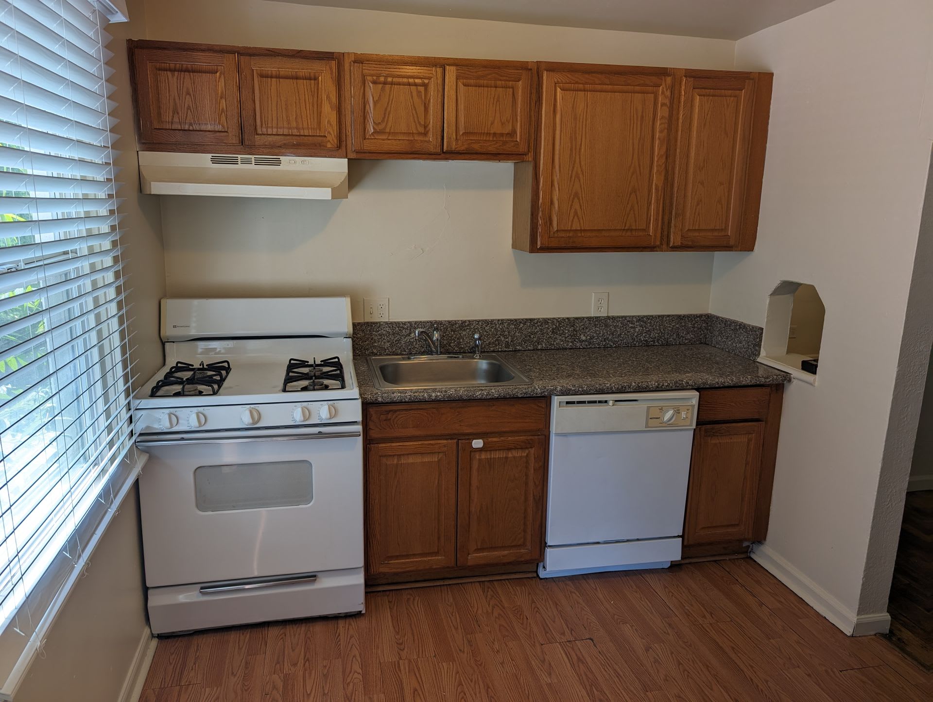 Cozy Aurora Condo – photo 5