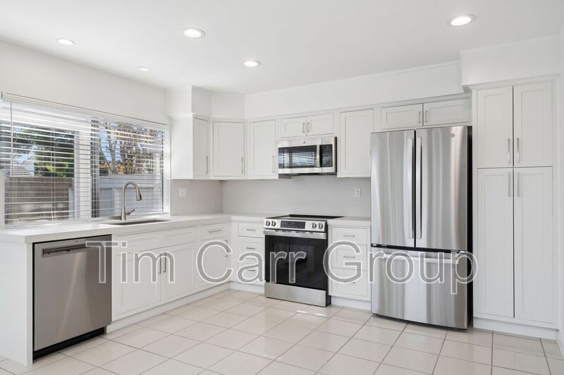 8822 Bellshire Drive – photo 4