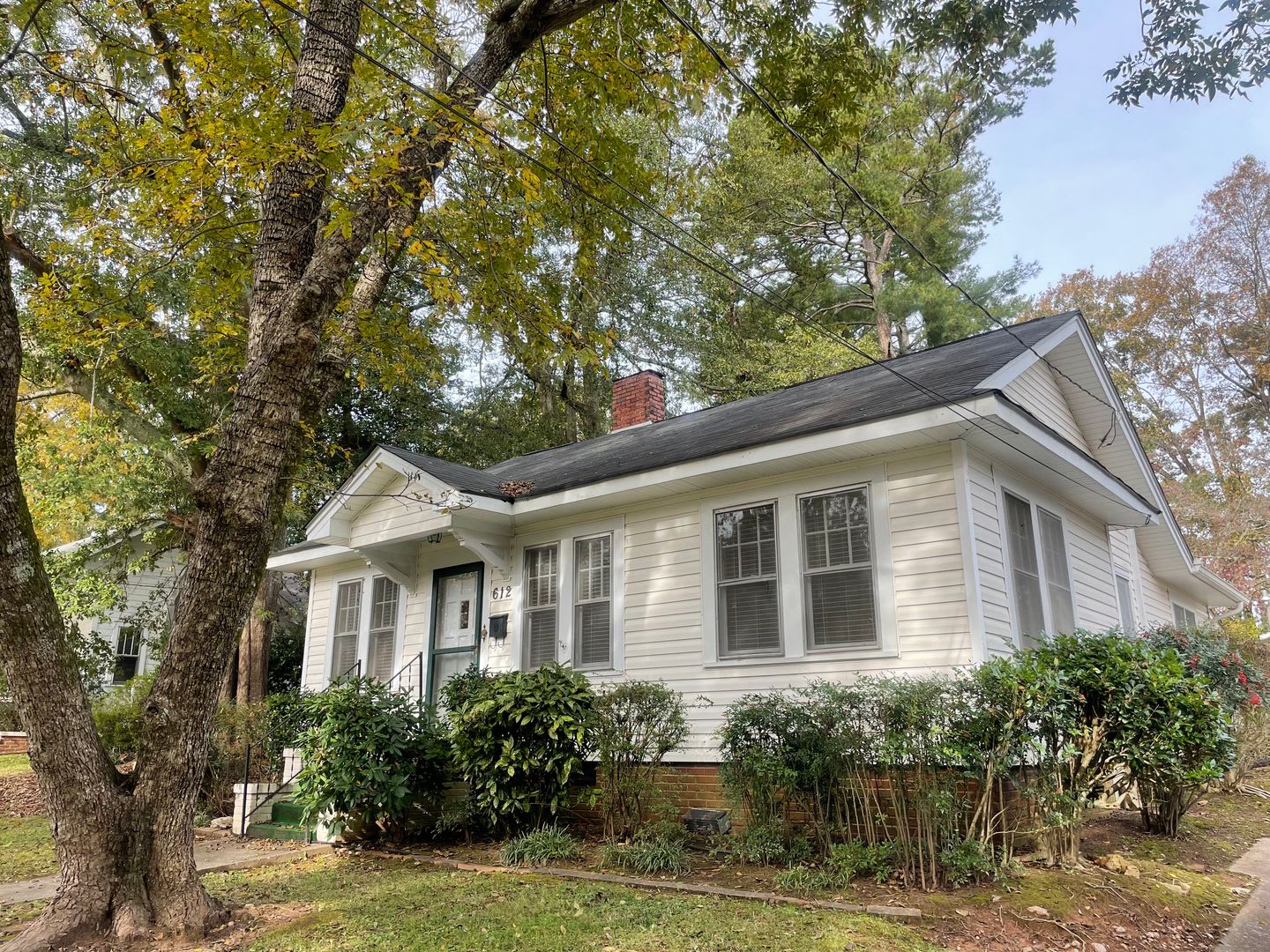 Charming Cottage In The Heart Of Downtown Gainesville – photo 1