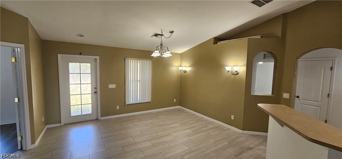 815 Porter Street E – photo 4