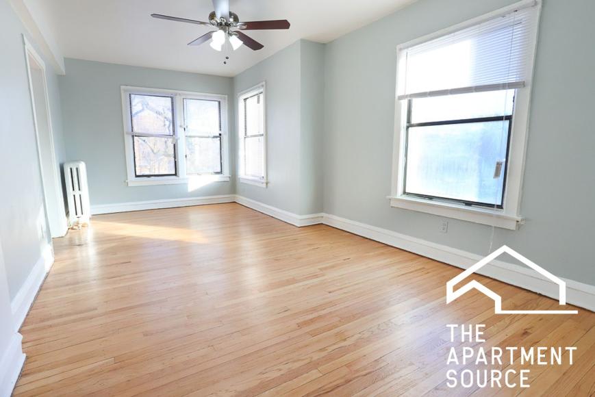 4604 North Beacon St. – photo 3