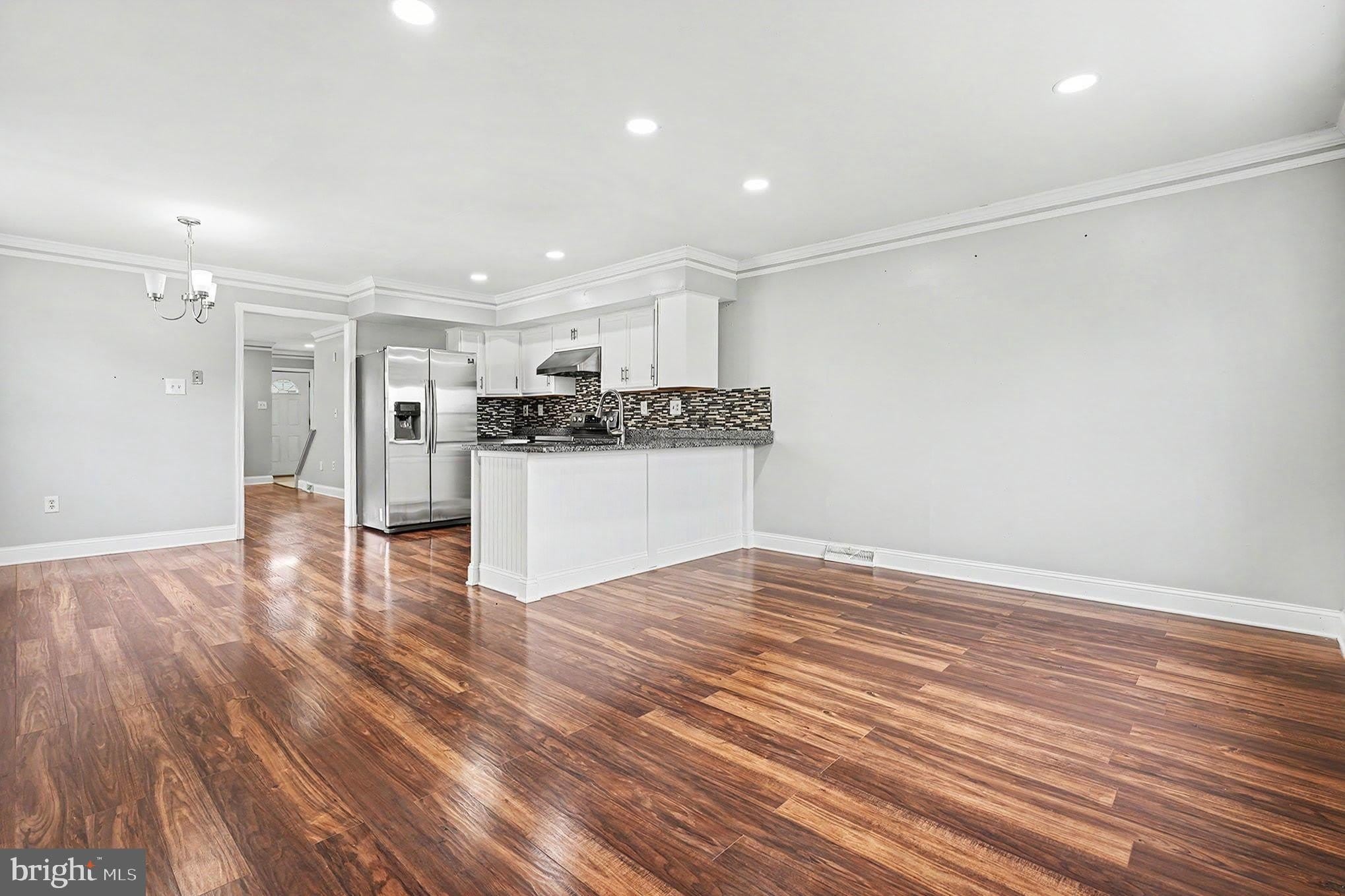 261 Florence Drive – photo 3