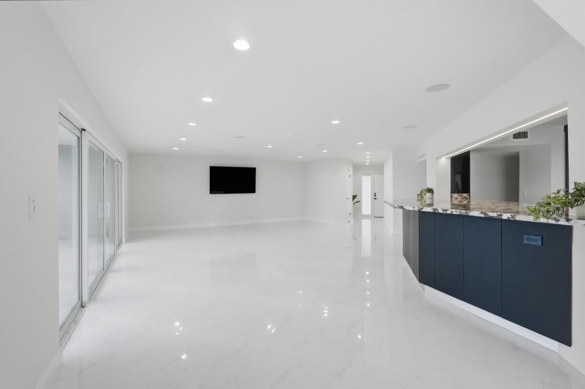877 NE 195TH Street – photo 5