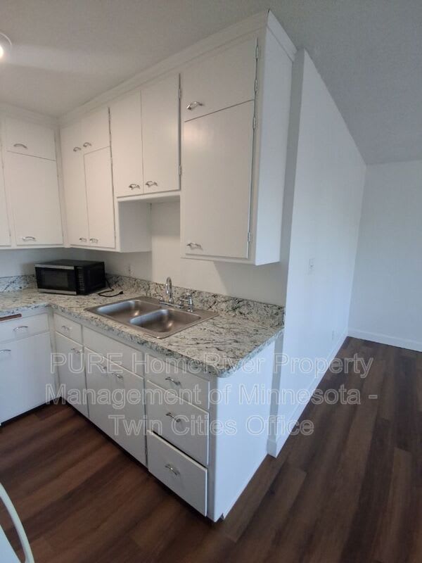 2500 Blaisdell Ave – photo 5
