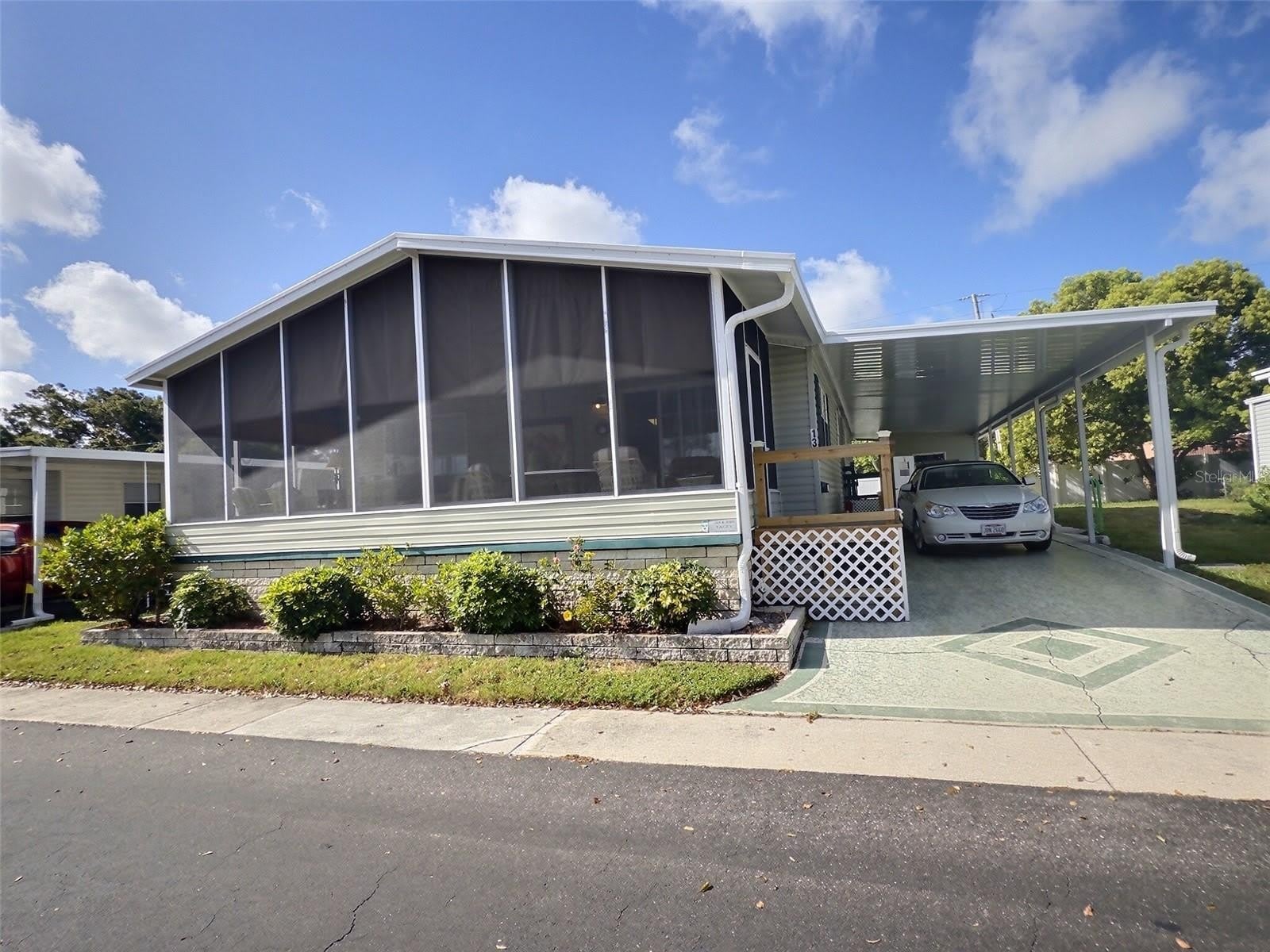 136 PINDO PALM Street W – photo 1