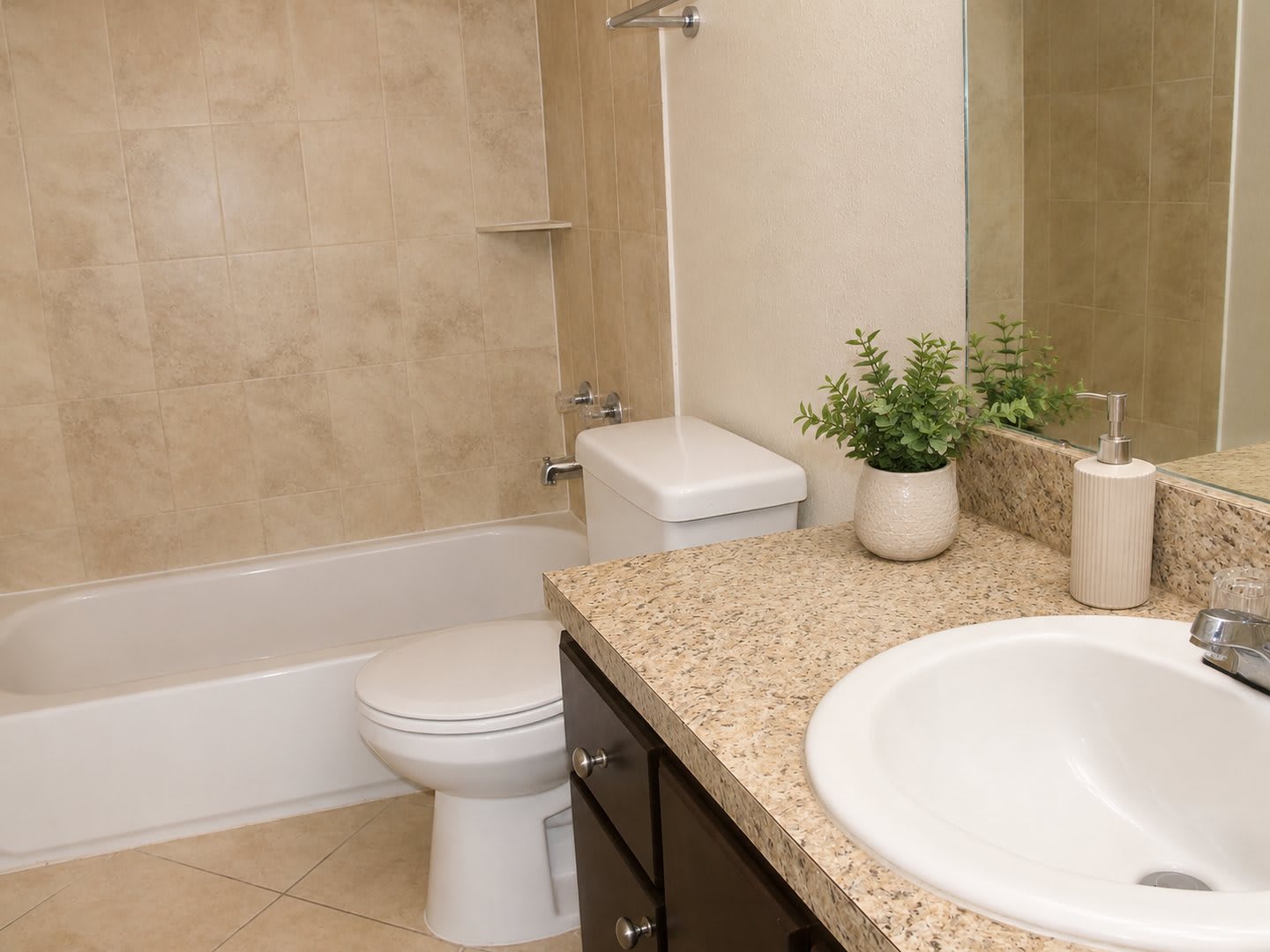 Slashed Rates SPECIALS up to 3 MONTHS FOR FREE ON SELECT UNITS Price Reduced – photo 4