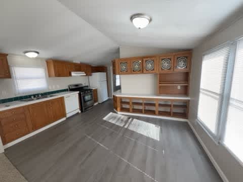 2524 Commonwealth Drive – photo 2