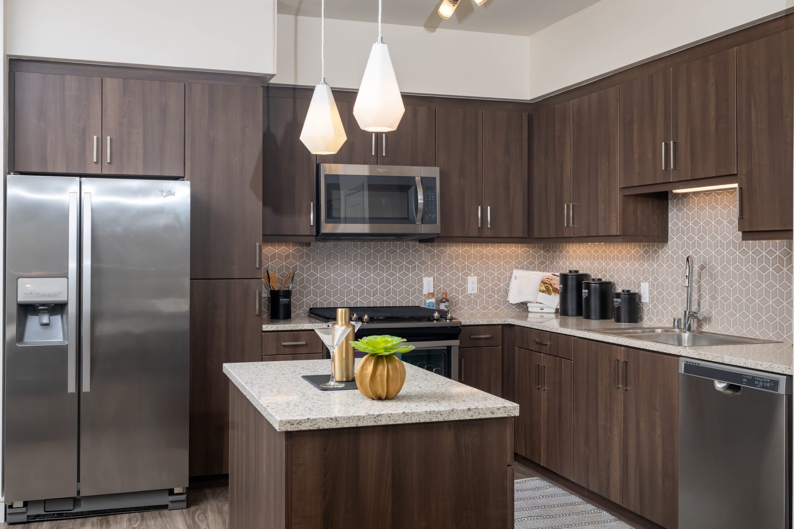 Rize Irvine Apartments – photo 2