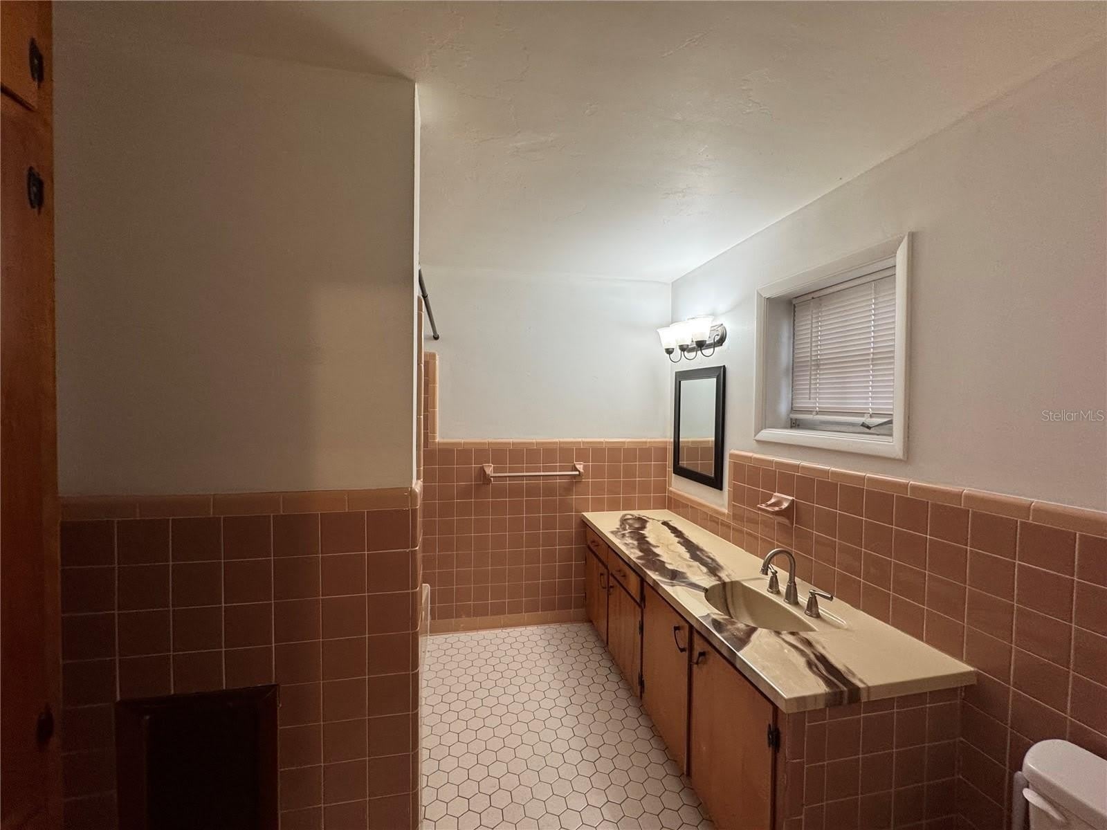 25 E Street – photo 5