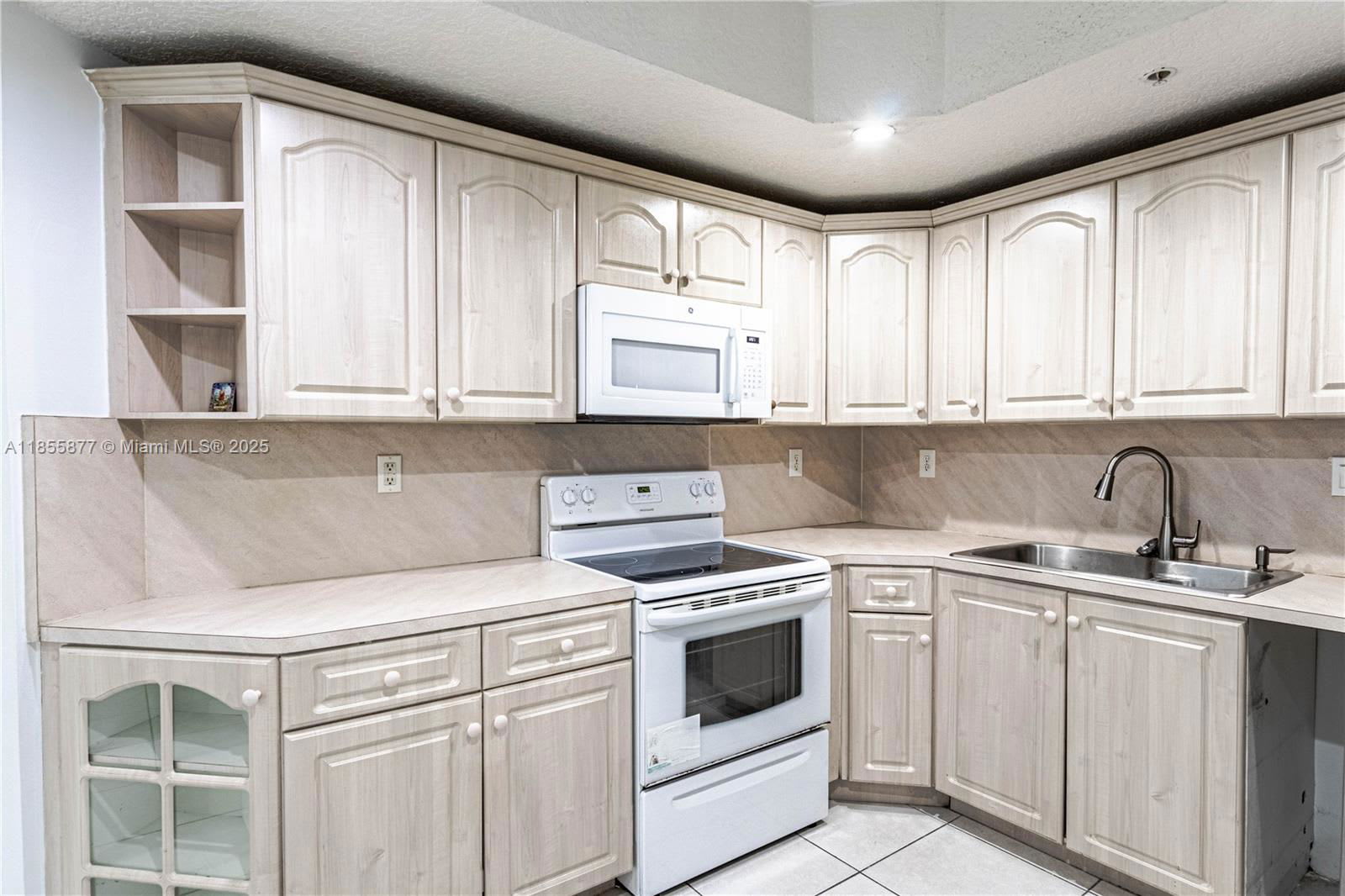 17405 Northwest 75th Place – photo 3
