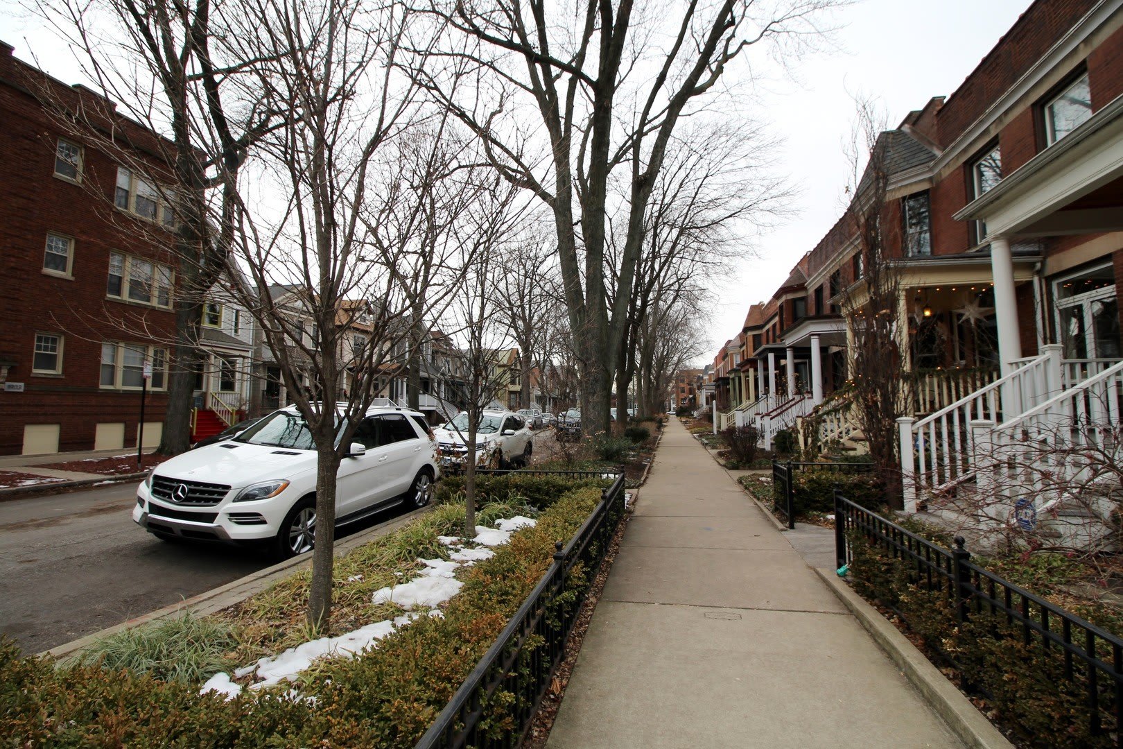 1901 W Newport Avenue – photo 3