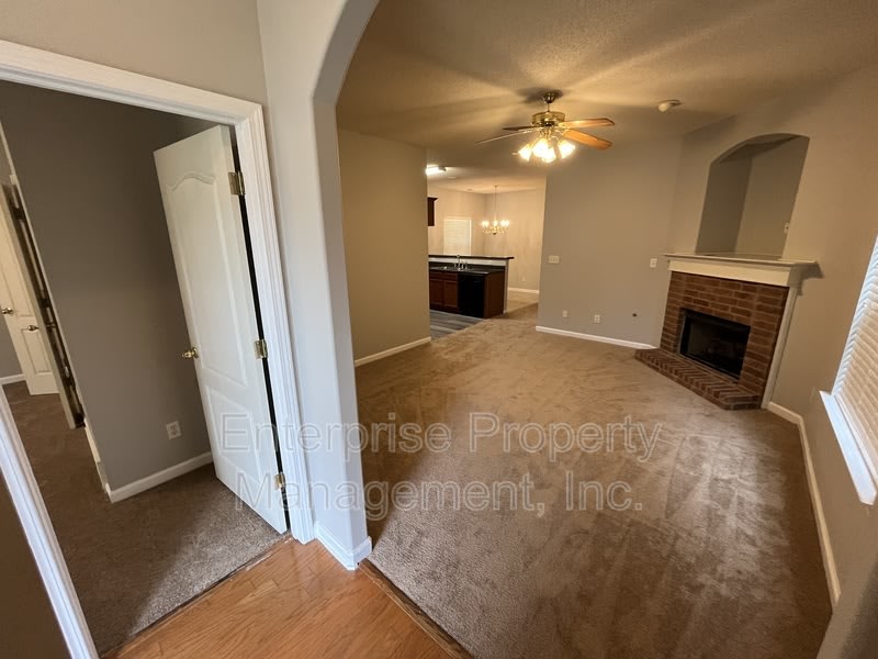 10178 Sterling Ridge Dr – photo 4