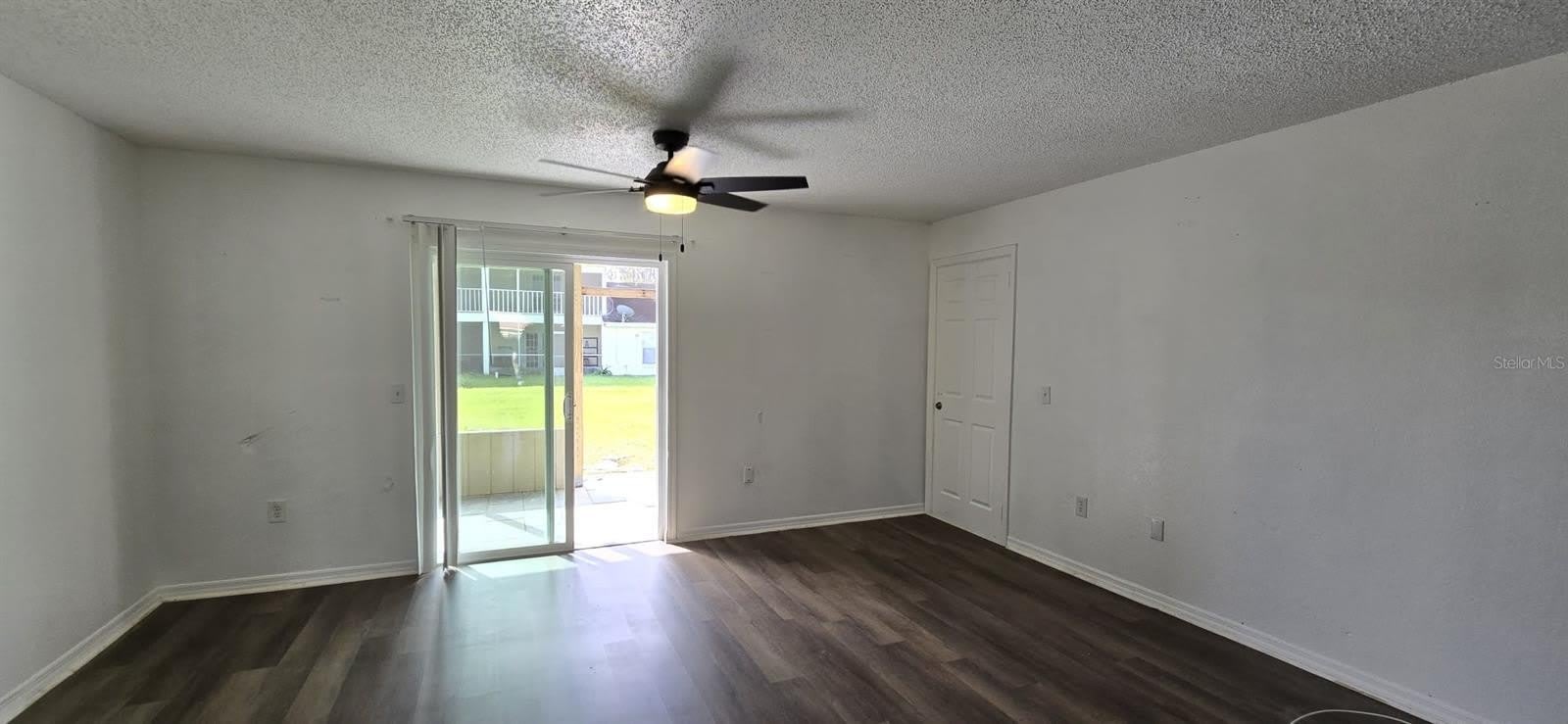 671 ROYALTY Court – photo 3
