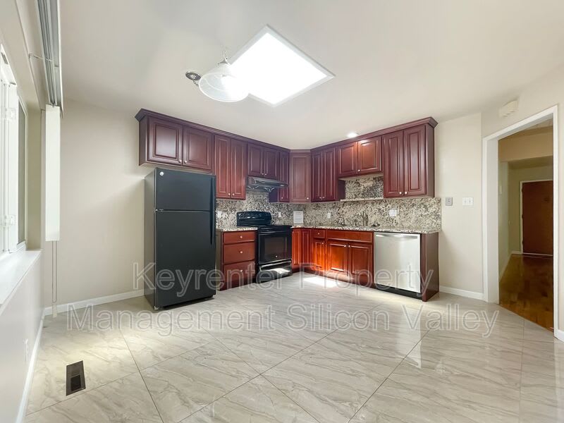 4939 Union Ave – photo 5
