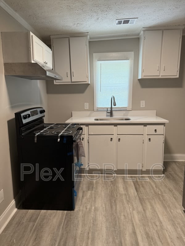 202 Burr Street – photo 2