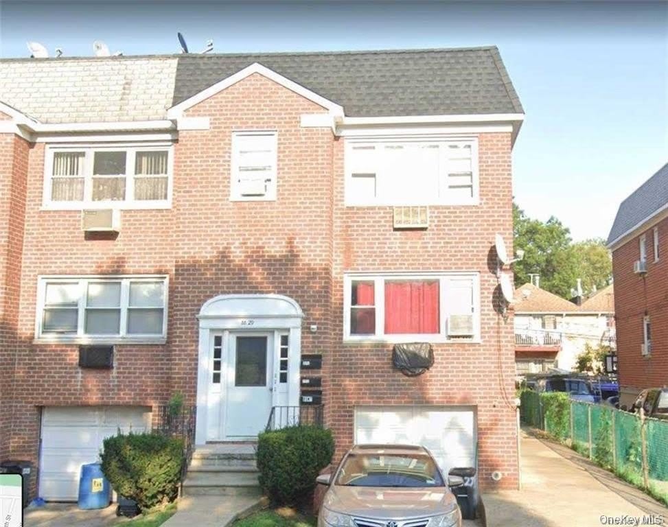 8829 Pontiac Street – photo 1