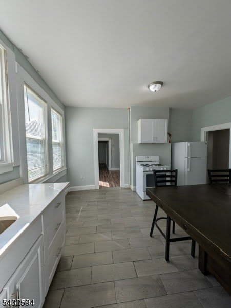 114 Littleton Ave – photo 4