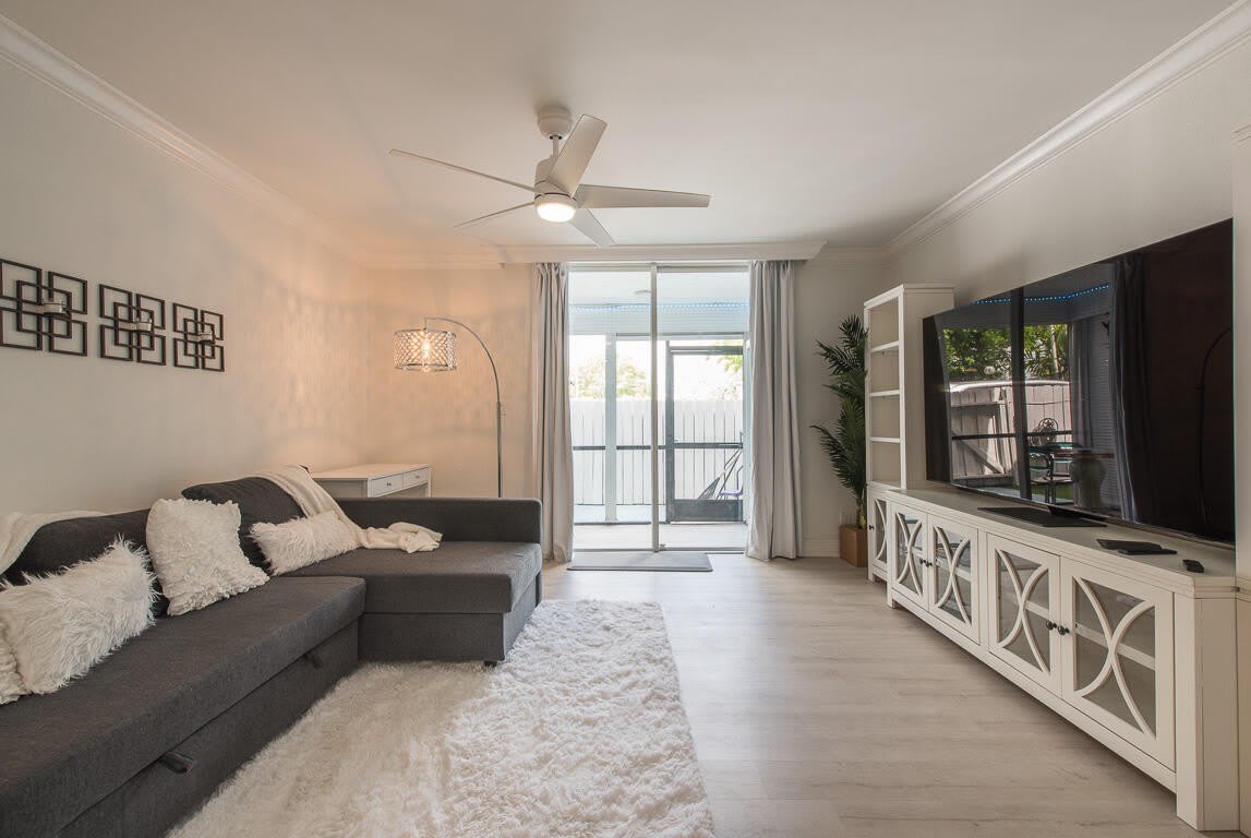 1174 NW 13th Street – photo 4