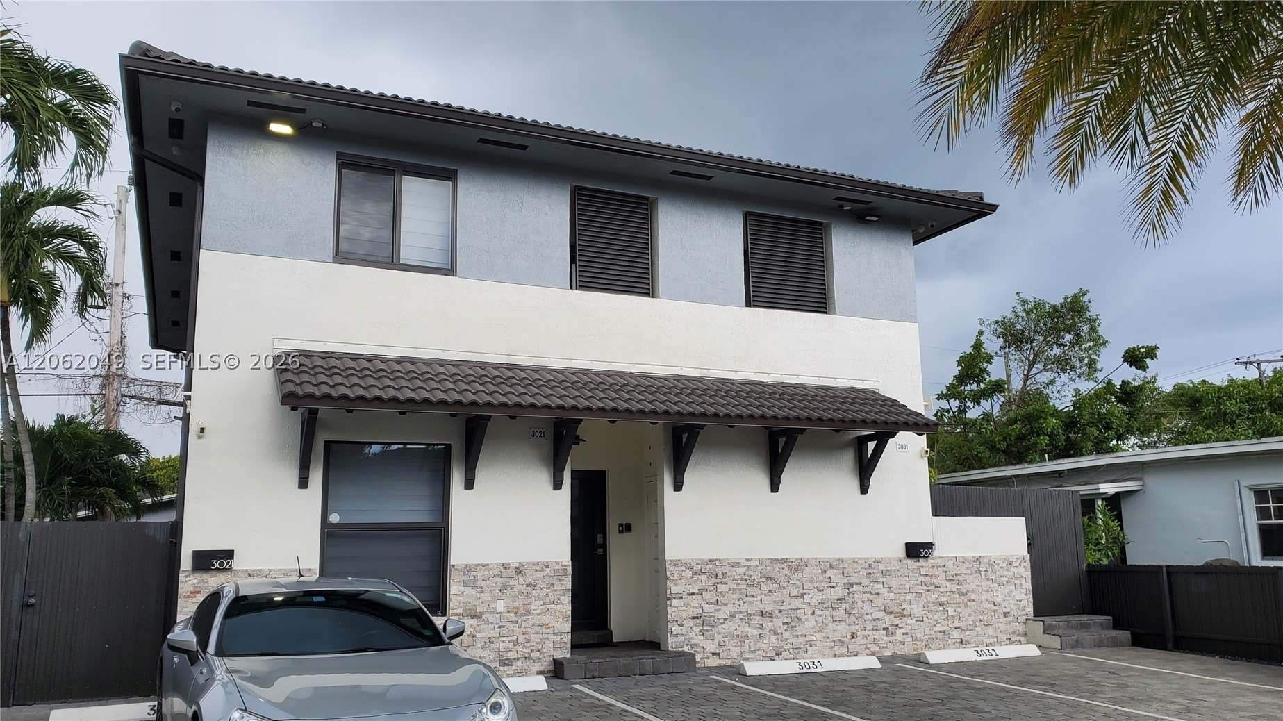 3021 SW 27th Ln – photo 2