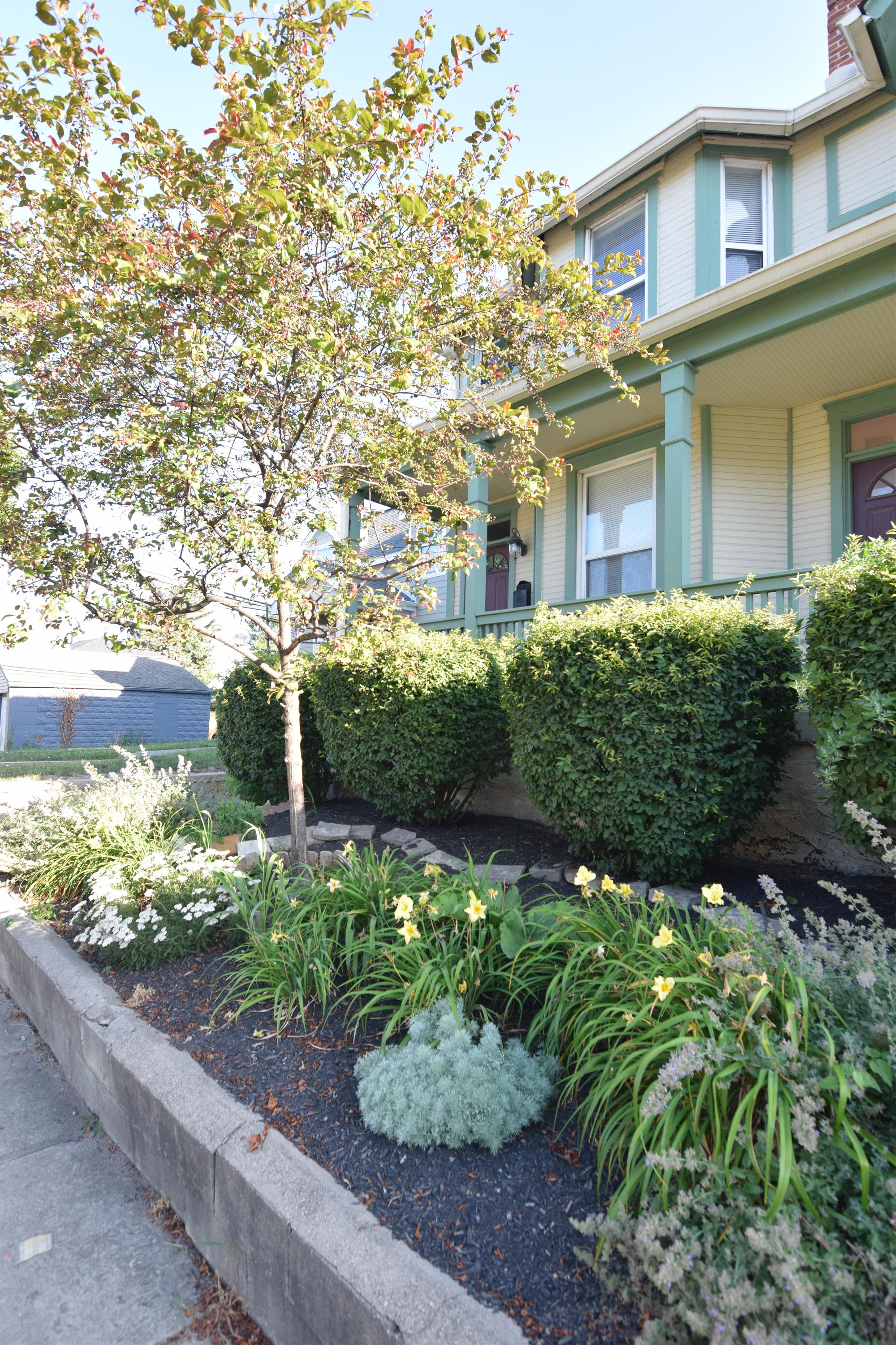 72 E. 6th Avenue – photo 1