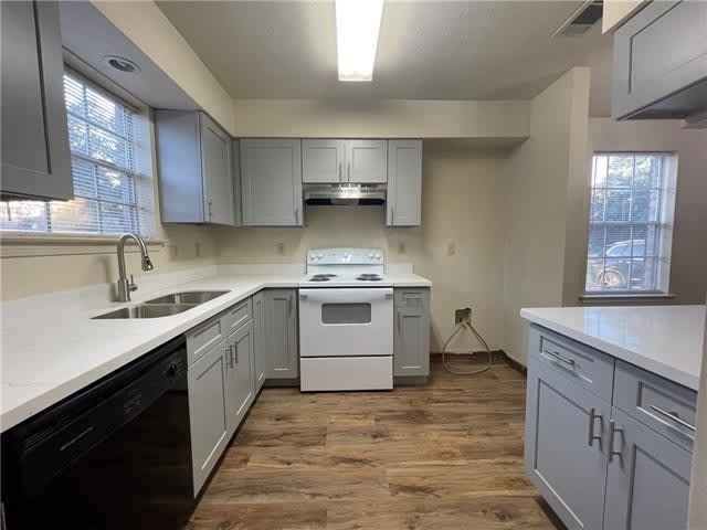 4204 CHATEAU Boulevard – photo 3
