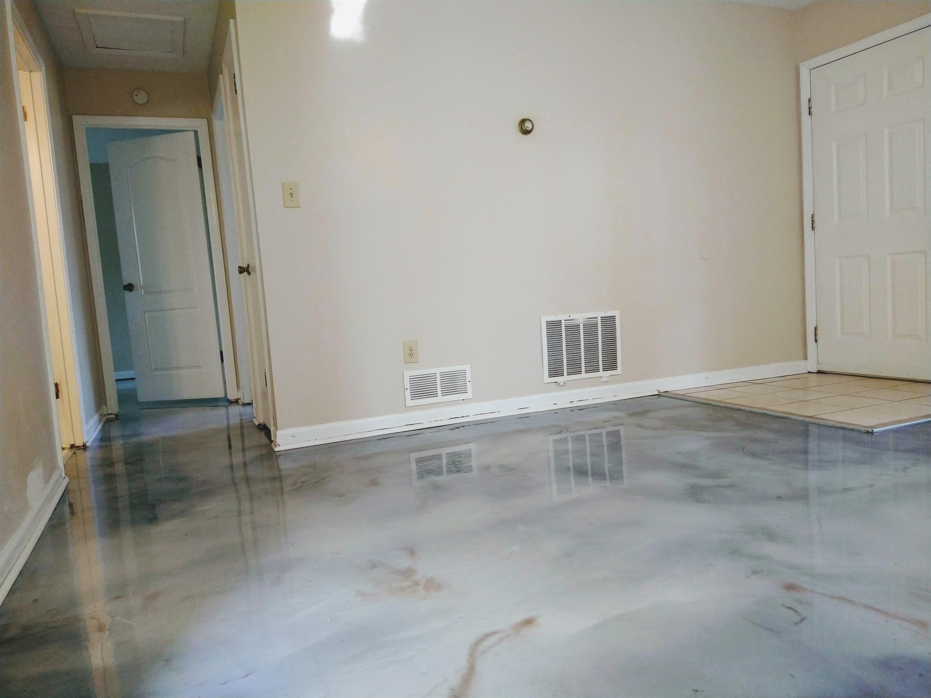 147 Amanda Court – photo 5