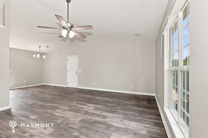 652 New Stock Drive – photo 3
