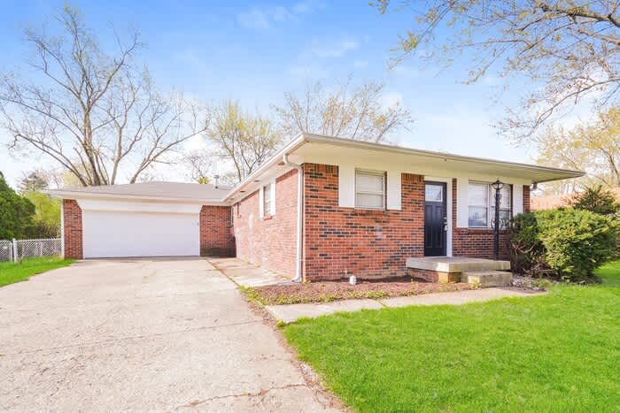 10311 Baribeau Lane – photo 1