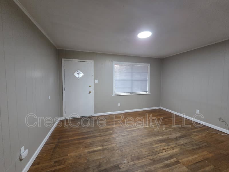 4535 Beacon Hill Dr – photo 5