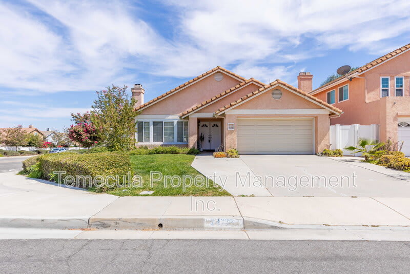 24392 Ridgewood Drive – photo 1