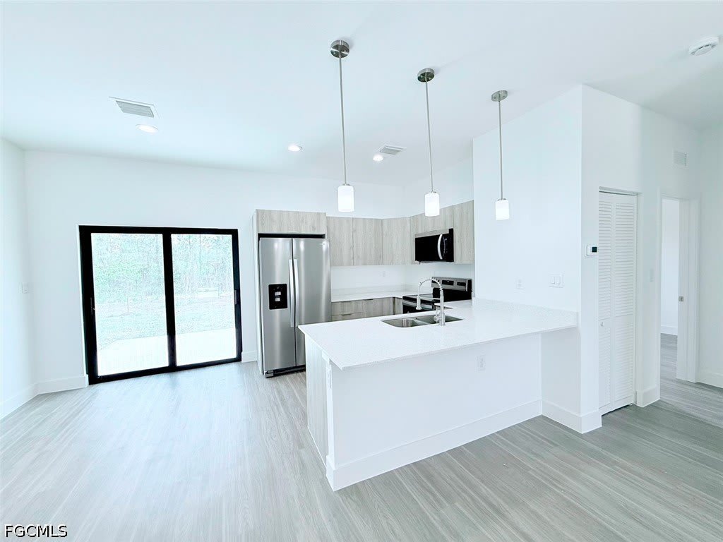 1048 Jay Court – photo 2