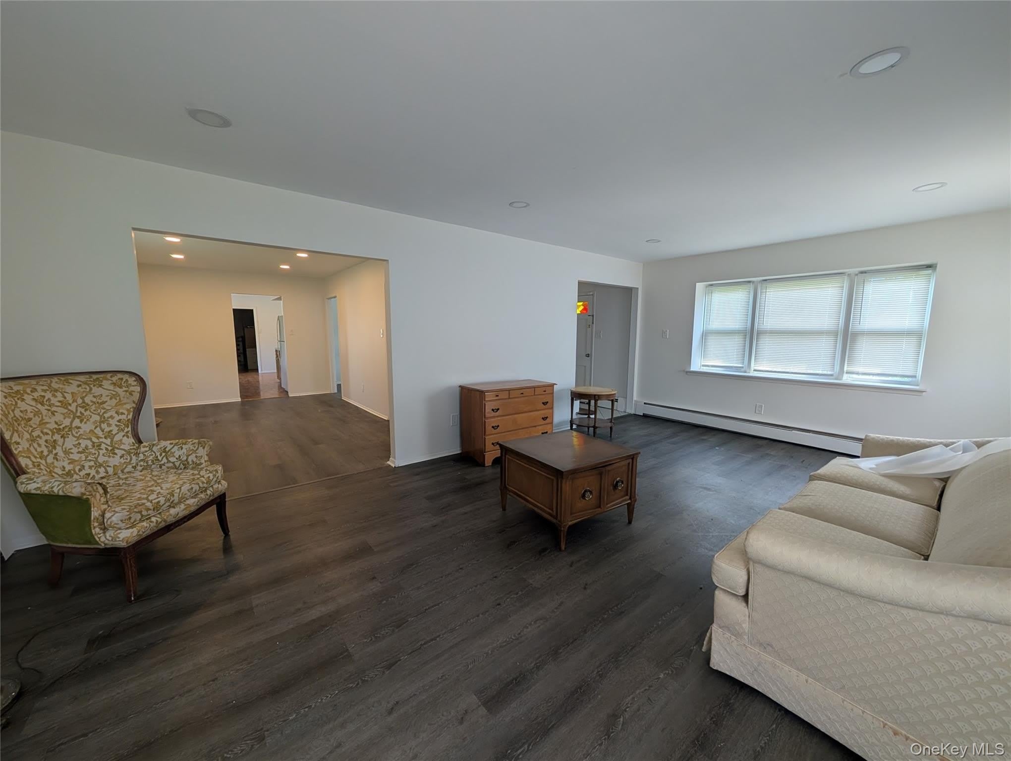9 Maureen Lane – photo 3